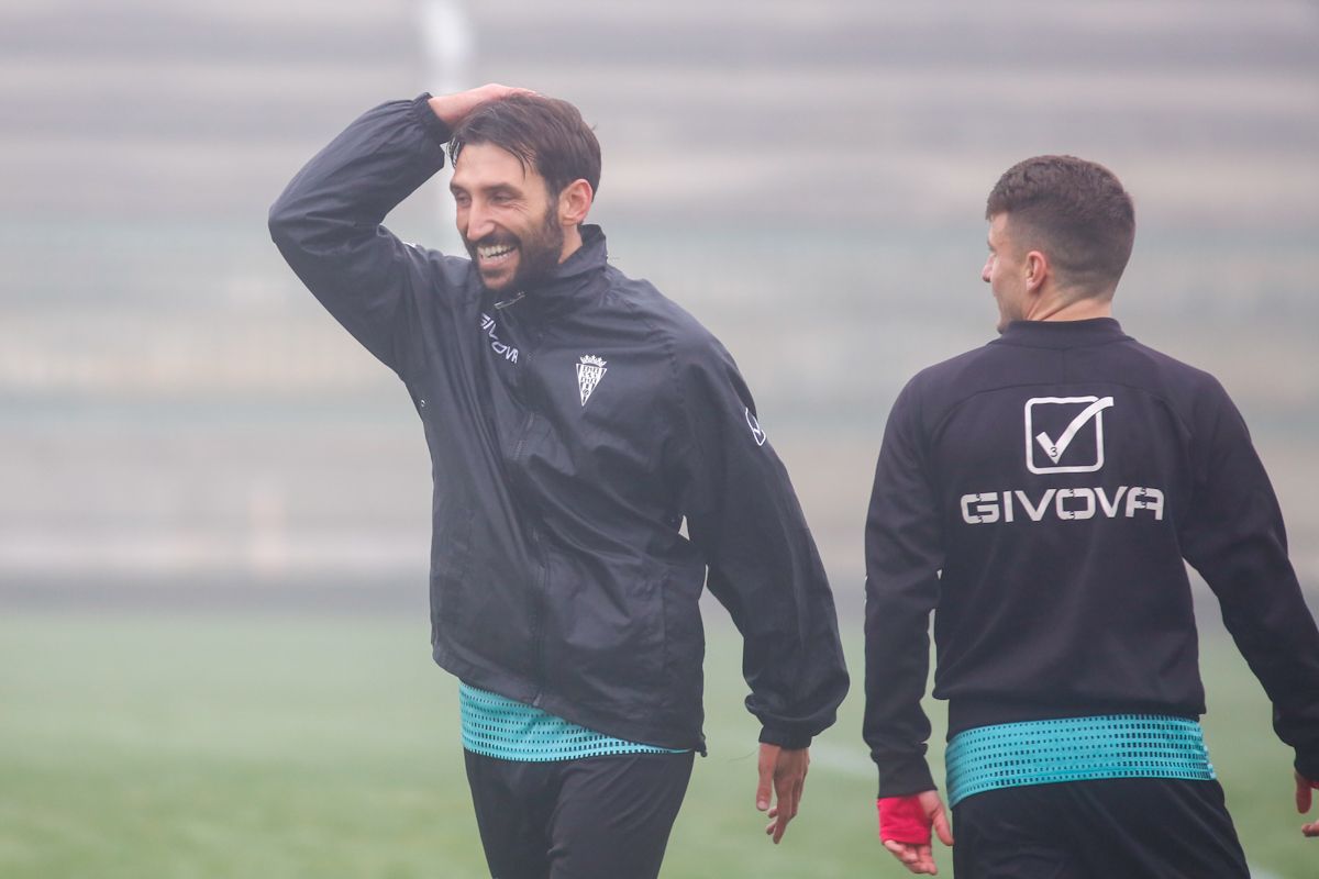 Primer entrenamiento del Córdoba CF en 2022 en imágenes