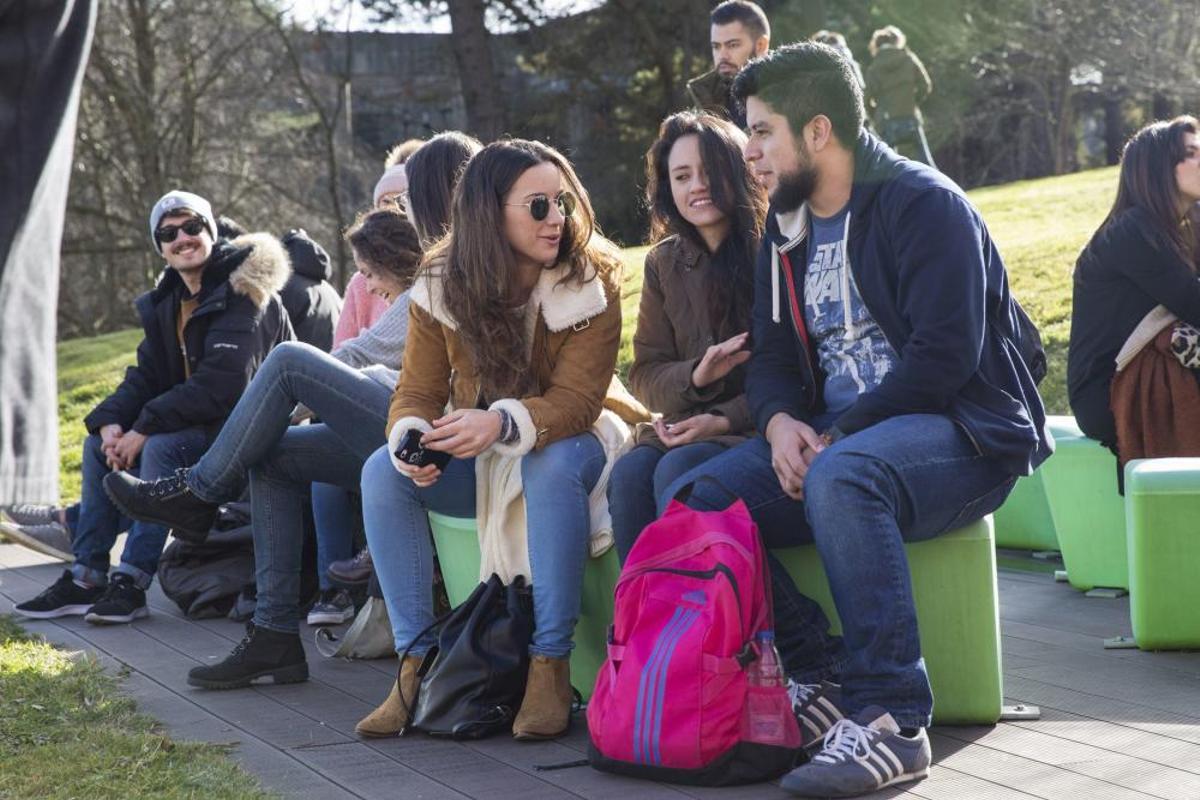 Examen del MIR en Oviedo.