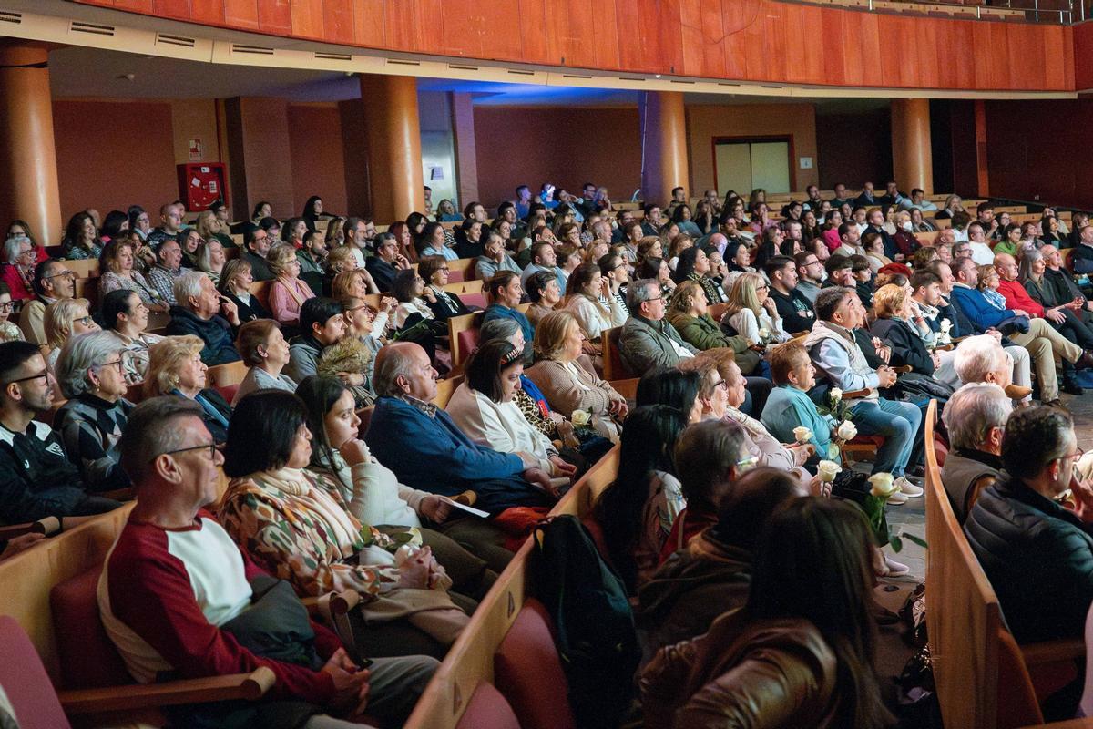 La capital extremeña dedicó un emotivo homenaje a María Bazaga.