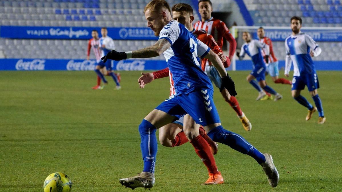 Pierre Cornud durante el encuentro ante el Lugo