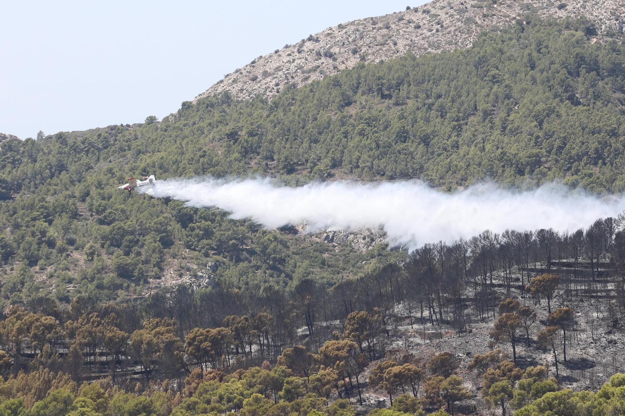 Galería de imágenes: Estabilizan el incendio del Desert