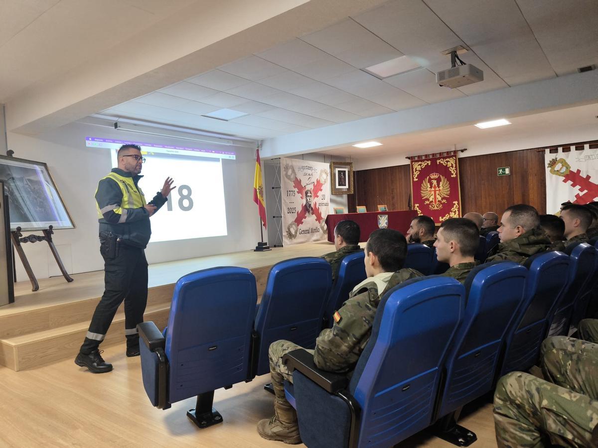 Exposición a cargo de la Guardia Civil.