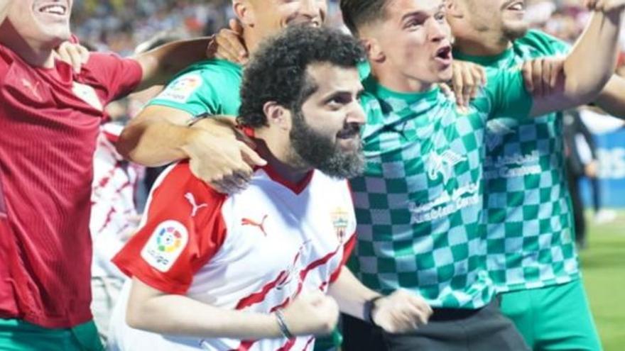 El jeque Turki Al-Sheikh celebra el ascenso del Almería