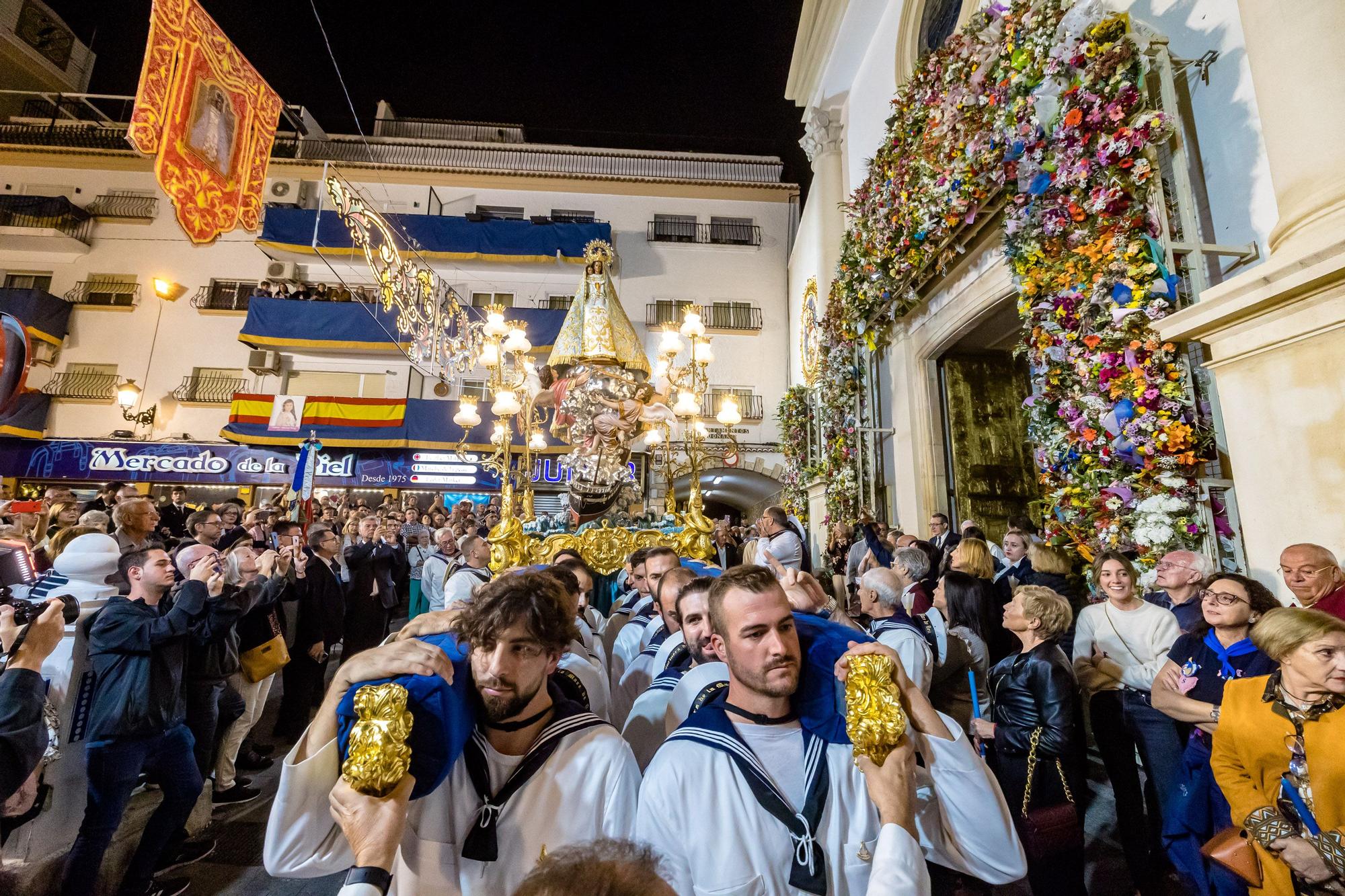 Procesión en honor a la Mare de Déu del Sofratge