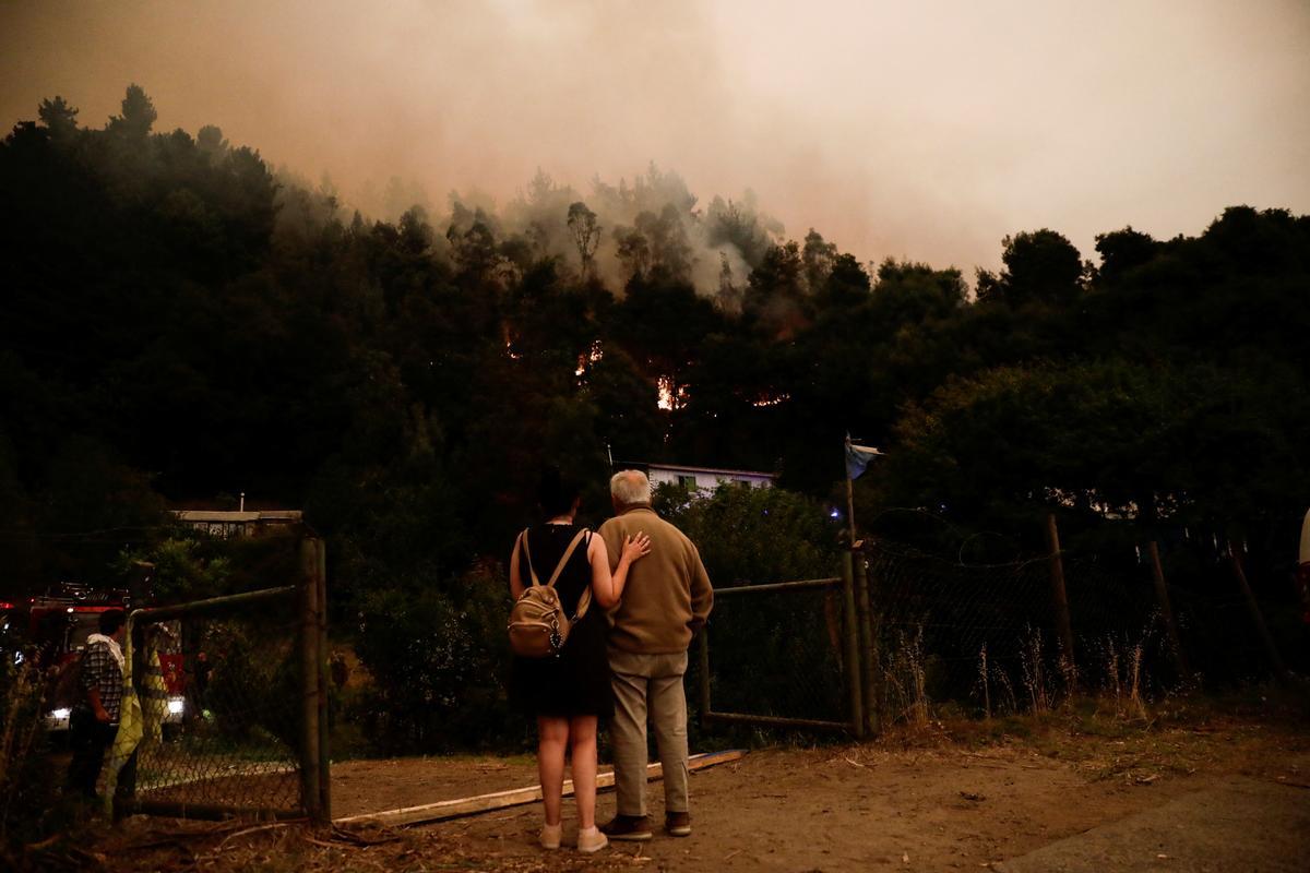 Los incendios que arrasan Chile dejan ya más de 20 muertos