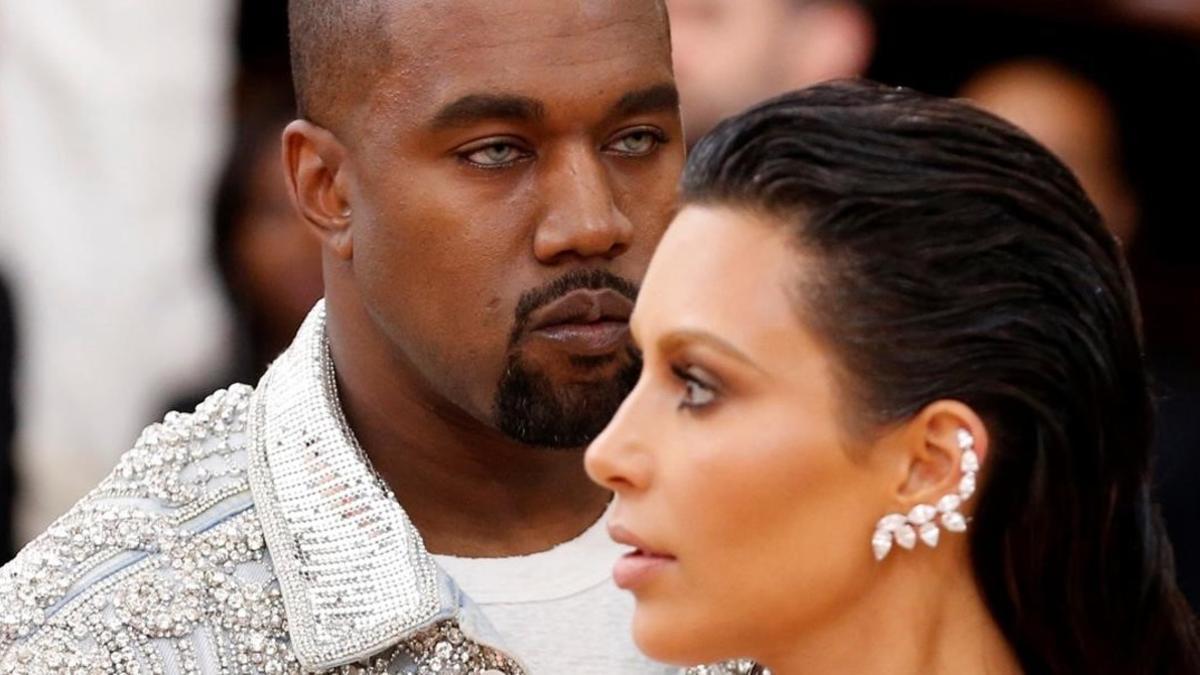 lmmarco35768882 file photo   musician kanye west  l  and wife kim kardashian170322185046