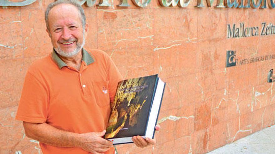José A. Encinas culmina medio siglo de estudios sobre las cuevas de Mallorca
