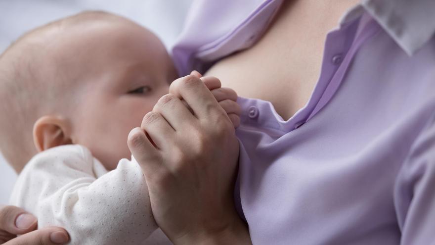 Nuevo permiso de lactancia: Los trabajadores con hijos podrán ausentarse 28 días seguidos