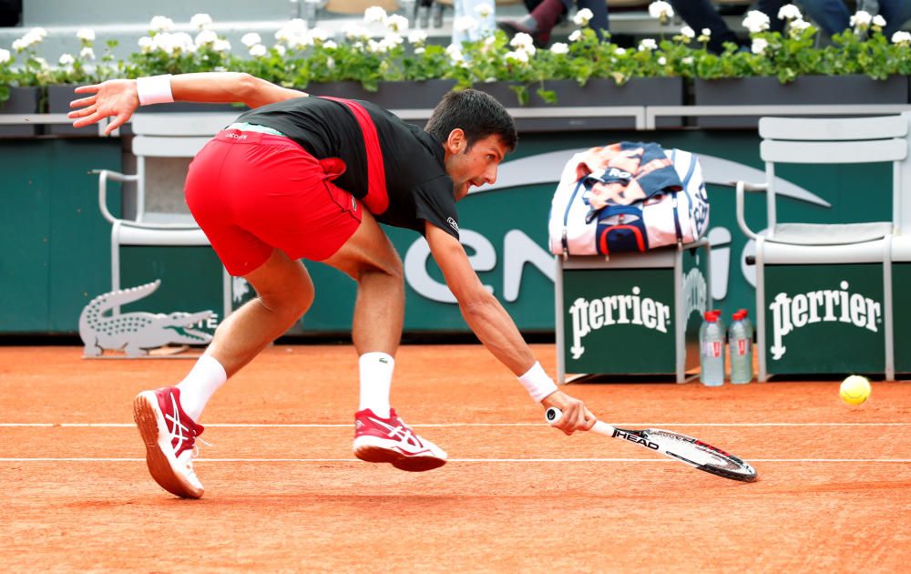 Partido entre Cecchinato y Djokovic en París