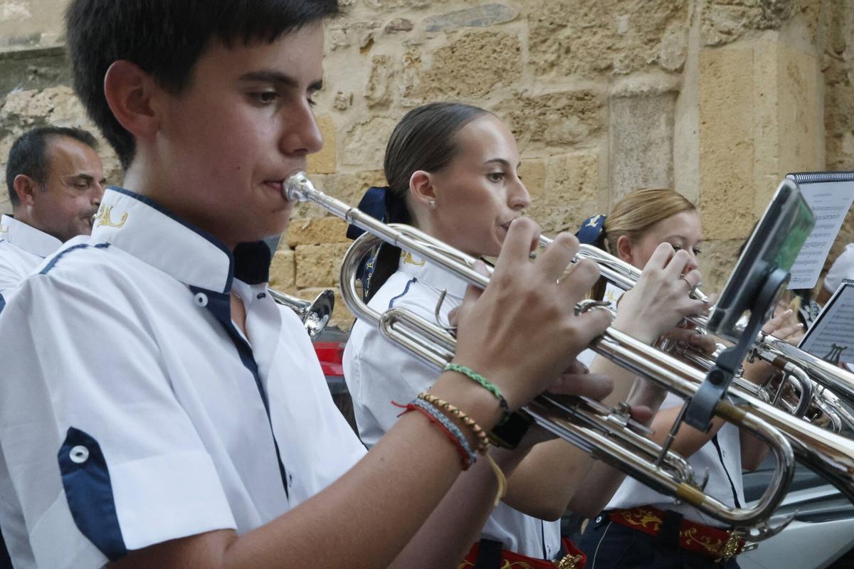 San Lorenzo Mártir recorre las calles de Córdoba en su tradicional procesión de agosto San Lorenzo Mártir recorre las calles de Córdoba en su tradicional procesión de agosto