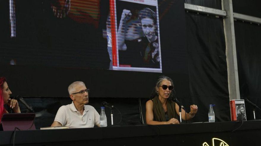Por la izquierda, Arantxa Margolles, José Ovejero y Edurne Portela, ayer. |