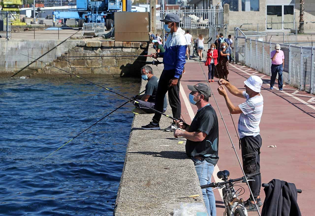 Pescadores deportivos en Vigo