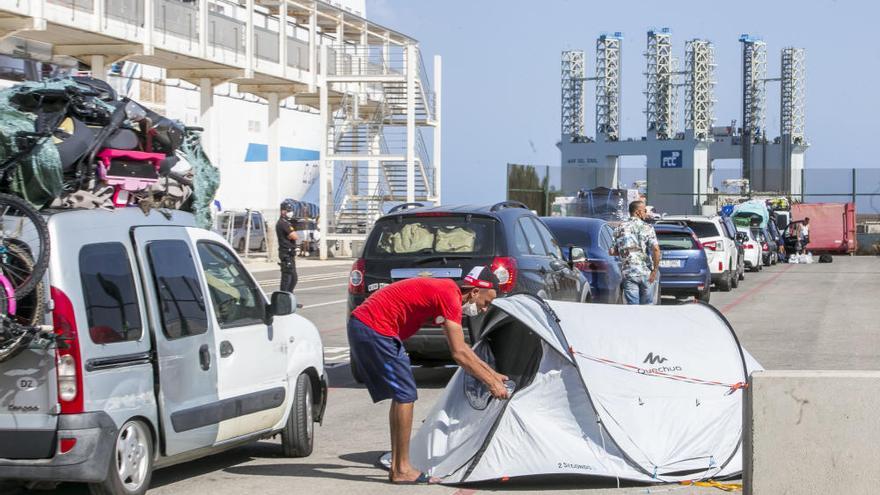 Comienza la repatriación de unos 830 ciudadanos argelinos en el Puerto de Alicante