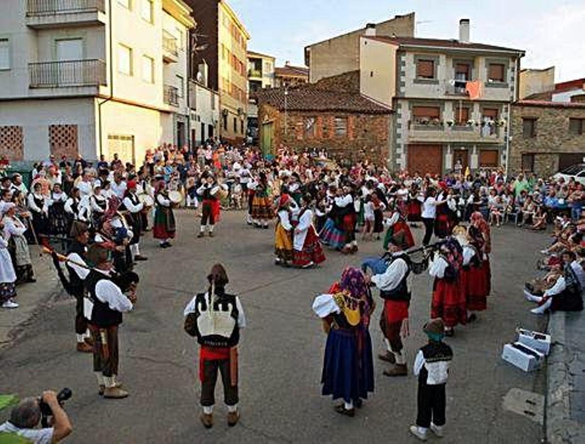 Entre gaitas, hoces y bandurrias