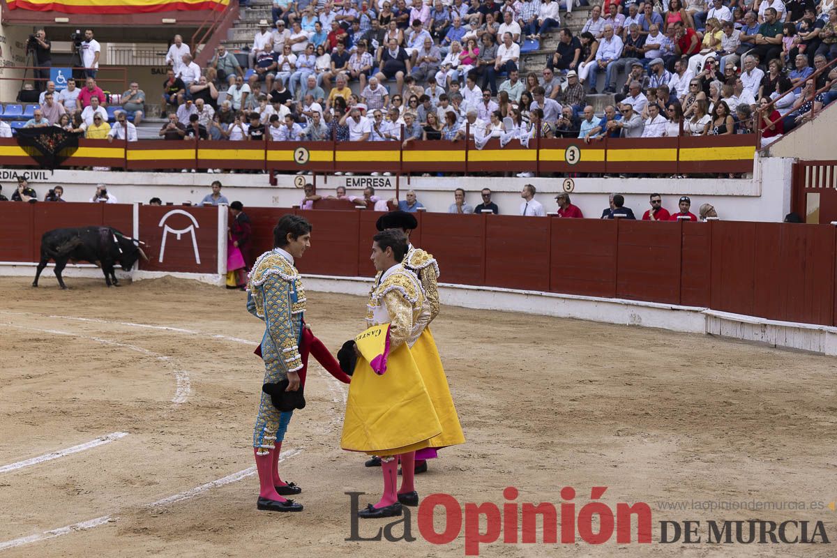 Tarde histórica en Abarán con la alternativa de José María Trigueros y el indulto de Tomás Rufo, junto a Castella salieron a hombros