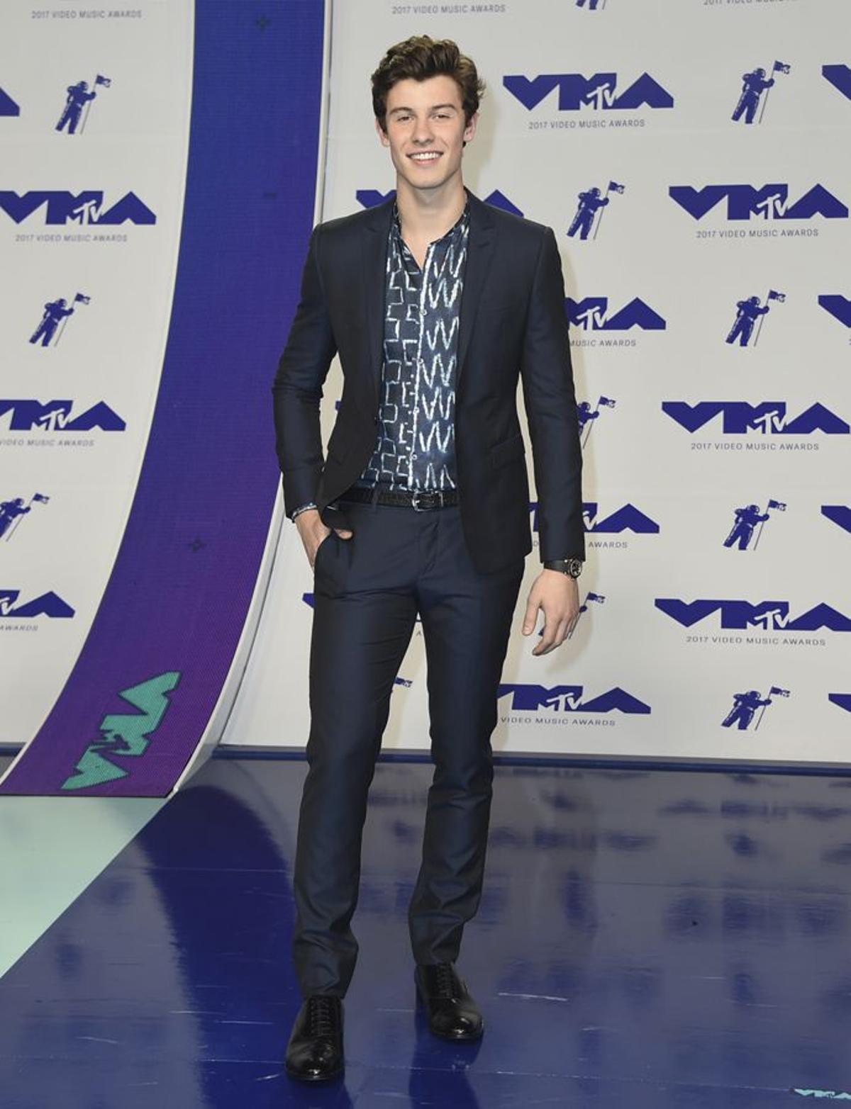 Shawn Mendes en los MTV Video Music Awards 2017