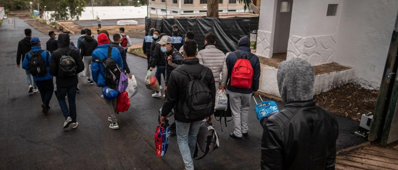 Adjudicada el servicio de Vigilancia y Seguridad Privada en el centro de acogida de migrantes de Las Raíces en la Isla de Tenerife
