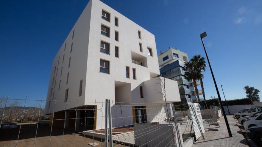 Vivienda en Ibiza: el Ibavi estudia rescindir el contrato con la constructora de las viviendas sociales de Talamanca