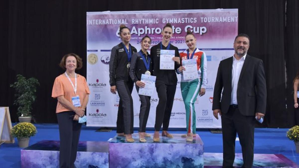 Polina Berezina, en el podio del Torneo Aprhodite Cup