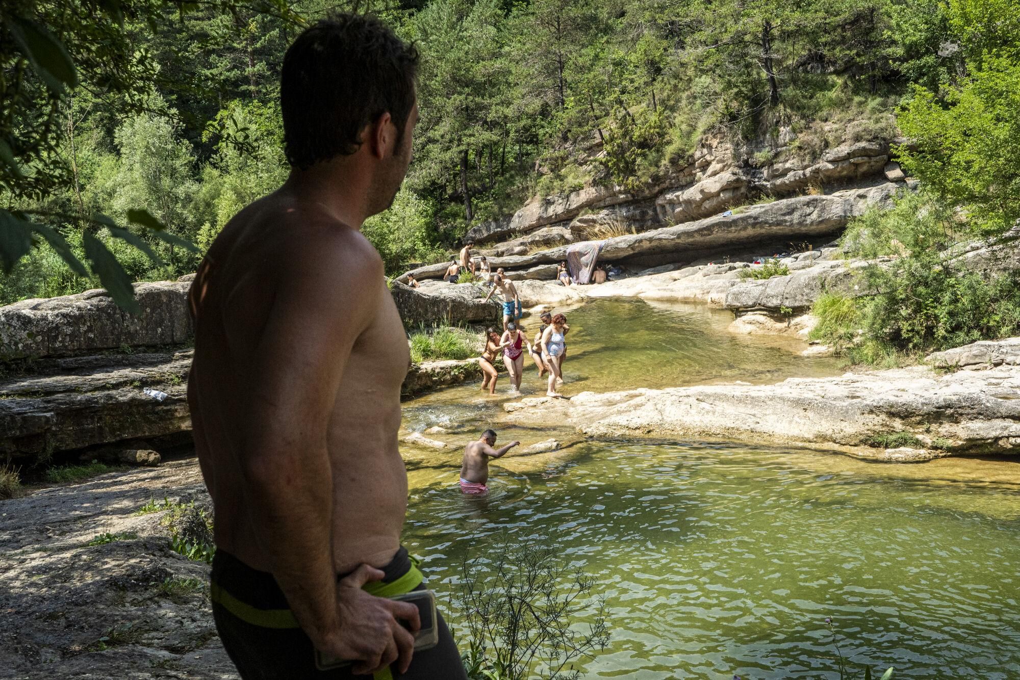 Ambine un dissabte a la Riera de Merlès, en imatges