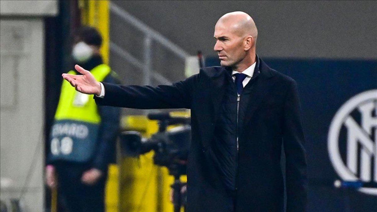 Zidane no piensa en un posible despido