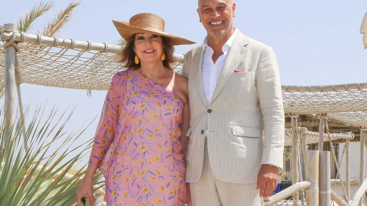Ana Rosa, en la boda de su hijo.