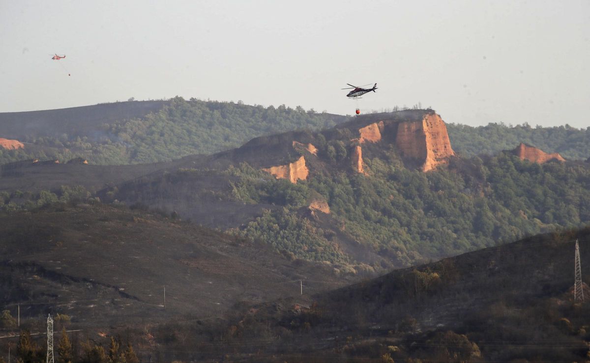 Els incendis colpegen la Península des de Zamora i Lleó fins a Tarifa Els incendis colpegen la Península des de Zamora i Lleó fins a Tarifa