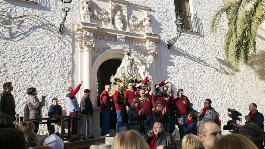 Villena sale de romería por el mal estado del santuario