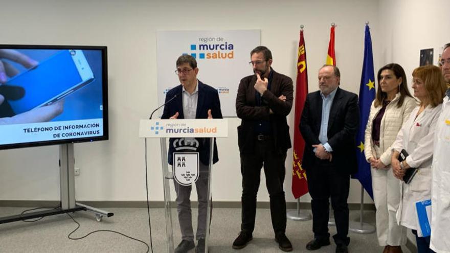 El consejero Manuel Villegas en la rueda de prensa en la que informó del primer positivo por coronavirus.