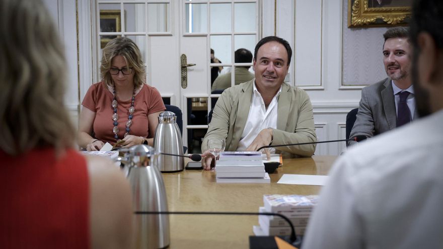 El PP y el Consell exigen a Sánchez y Morant destituir a José María Ángel como comisionado del Gobierno para la reconstrucción de la dana y el PSPV se emplaza a sus explicaciones