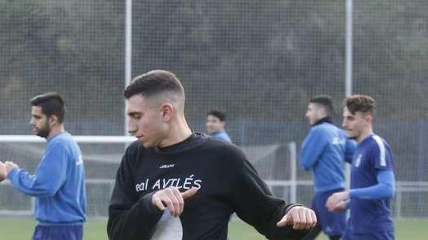 Xiel contó ayer con 21 efectivos en La Toba para entrenar