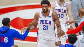 Exhibición histórica de Embiid: roza el cuádruple doble con 59 puntos