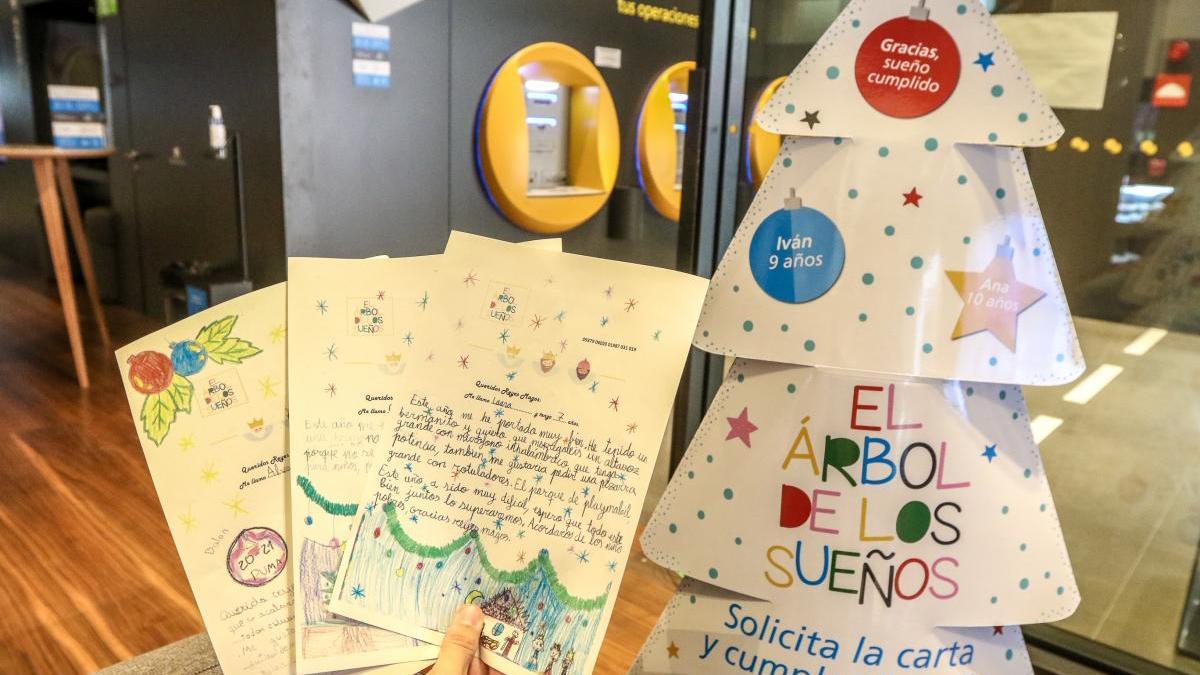 Totes les oficines de CaixaBank tenen &quot;L&#039;Arbre dels Somnis&quot;