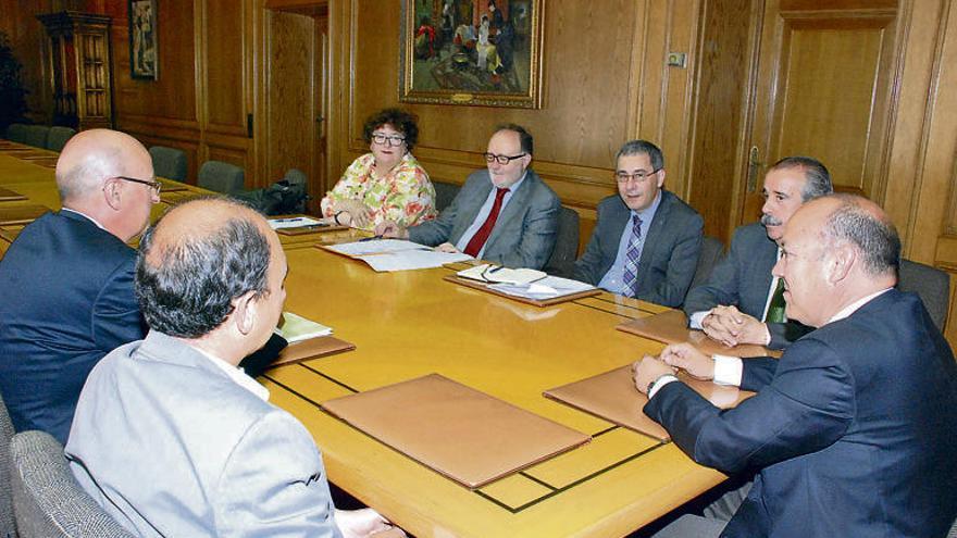 La Diputación garantiza la continuidad de la Escuela de Relaciones Laborales