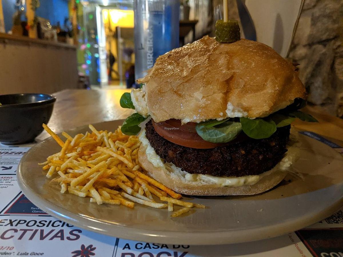 La famosa hamburguesa de TS A Casa.