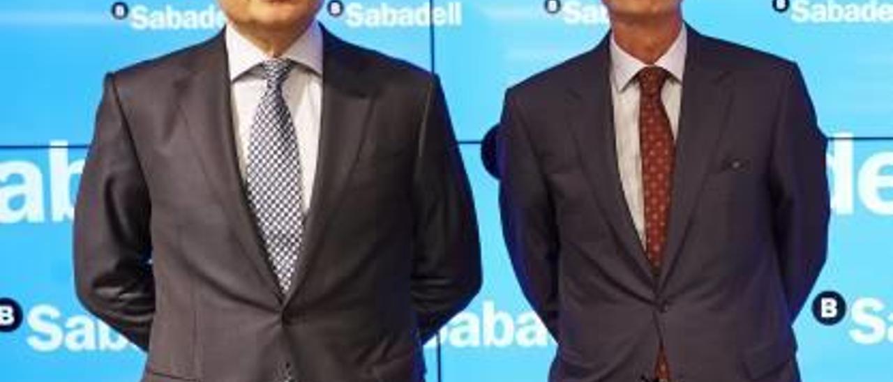 Tomás Varela y Jaume Guardiola, ayer, en Barcelona.