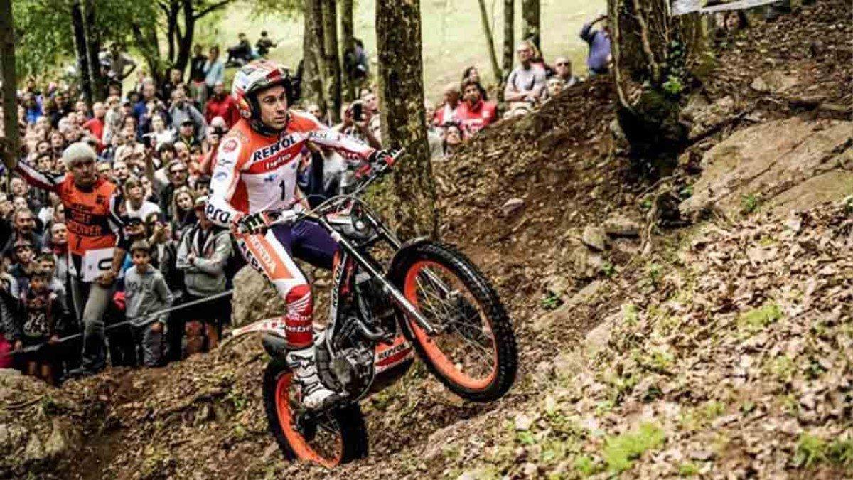 Toni Bou se lesionó en la rodilla