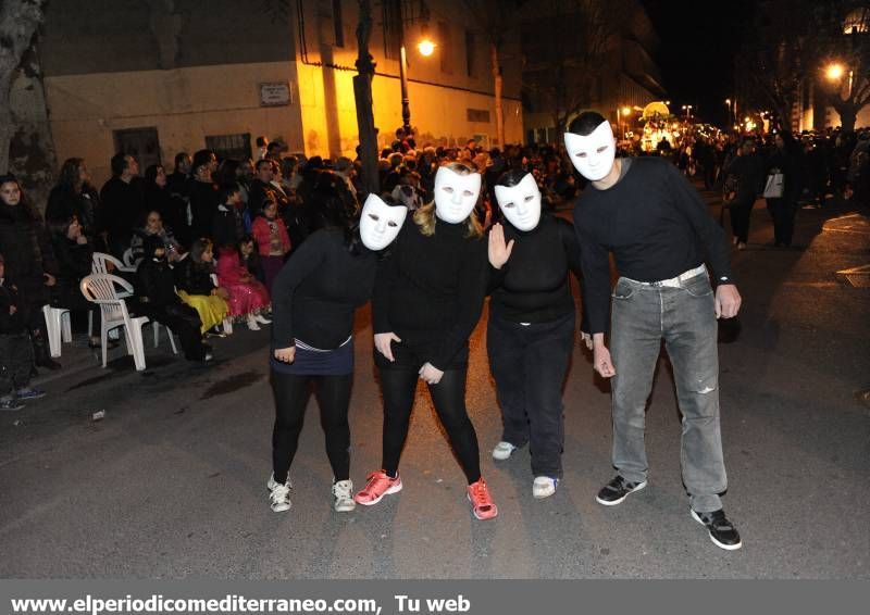 GALERÍA DE FOTOS - Fiesta de Carnaval en el Grao de Castellón