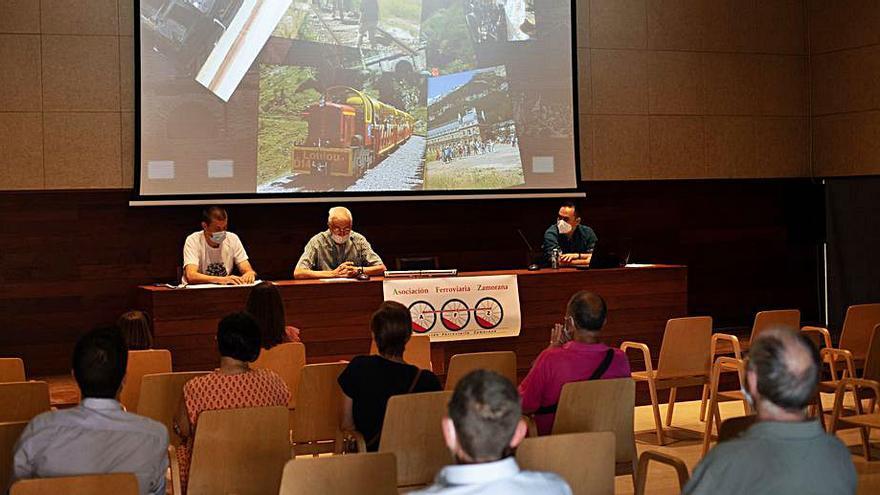 Presentación del vídeo del tren regional de la Asociación Ferroviaria Zamorana.