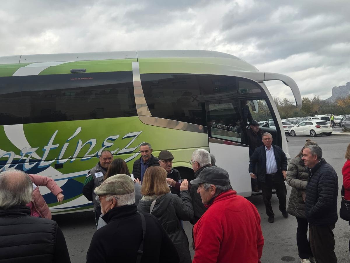 Llegada de uno de los autobuses