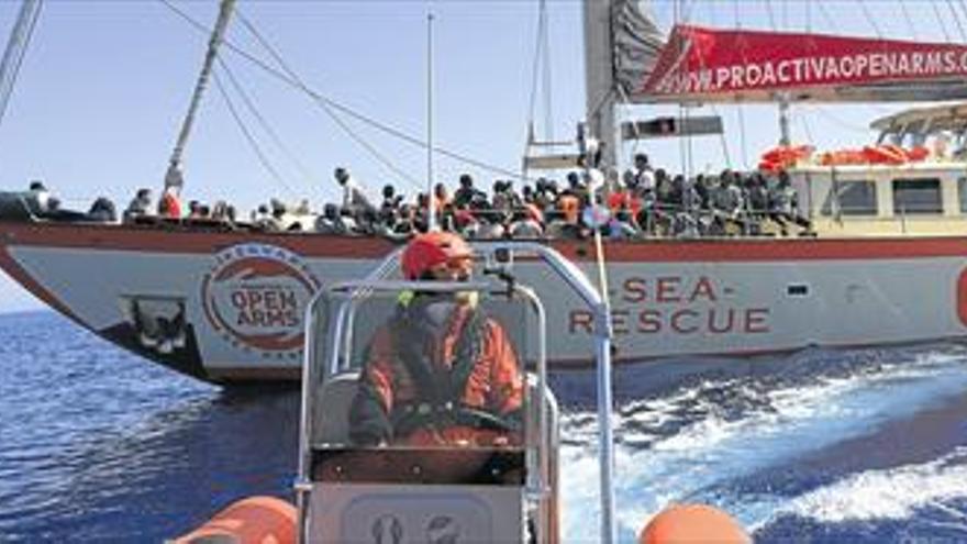 Un barco en un mar de desigualdad