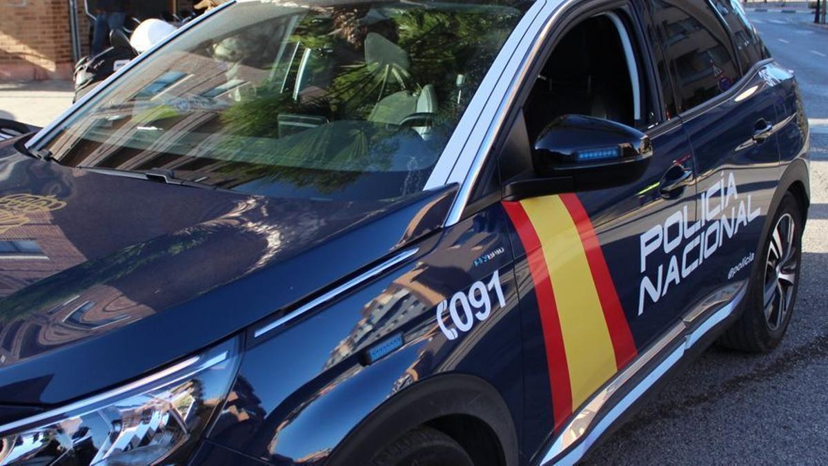 Un policia nacional evita el suïcidi d’una dona a l’Hospitalet de Llobregat