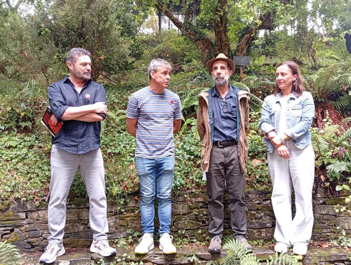 Por la izquierda, Santiago Martínez, Jesús Fernández, Vicente Pastor y Silvia García..