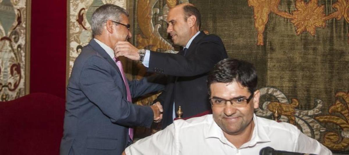 El Ayuntamiento pide al Consell que retire el ATE de Ikea y anule la  apertura del comercio en festivos
