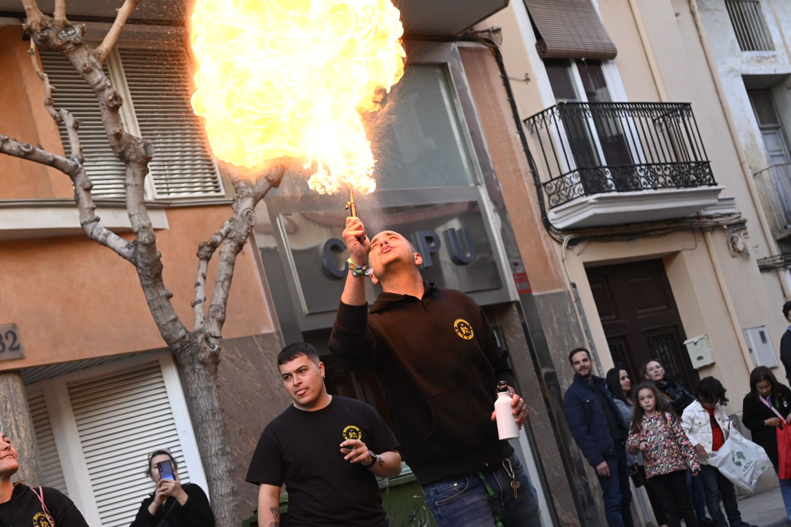 Desfile de collas y carros