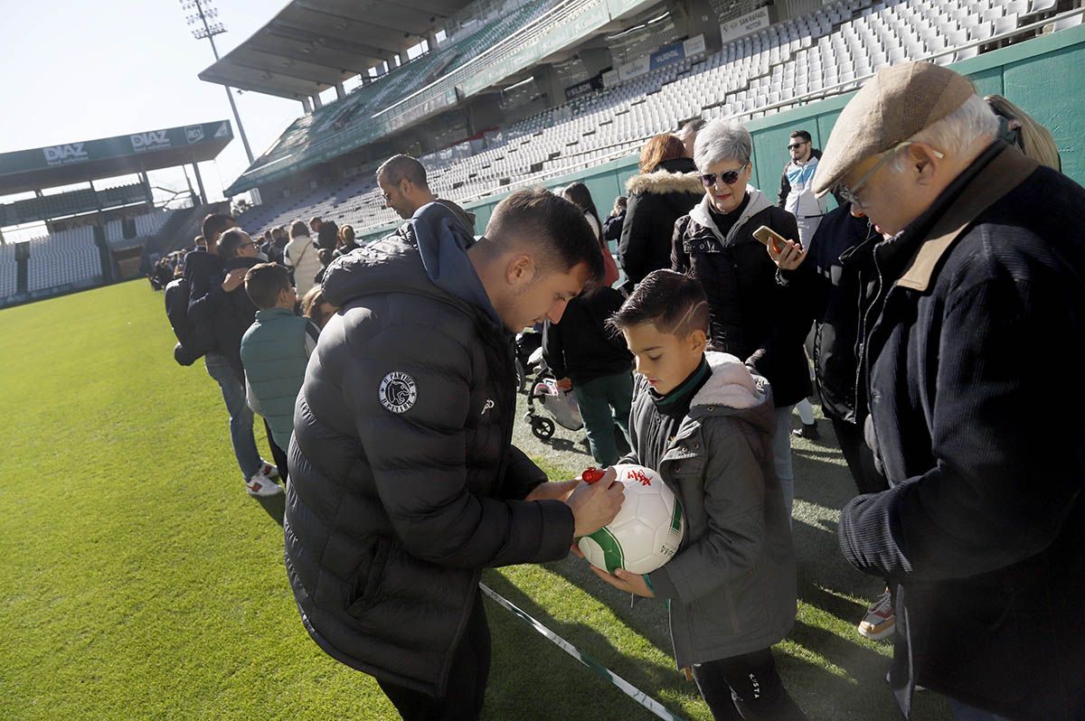 Los Reyes Magos visitan al Córdoba CF en el Arcángel