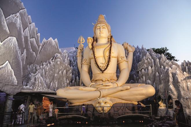 Templo de Shiva, Bangalore (India).
