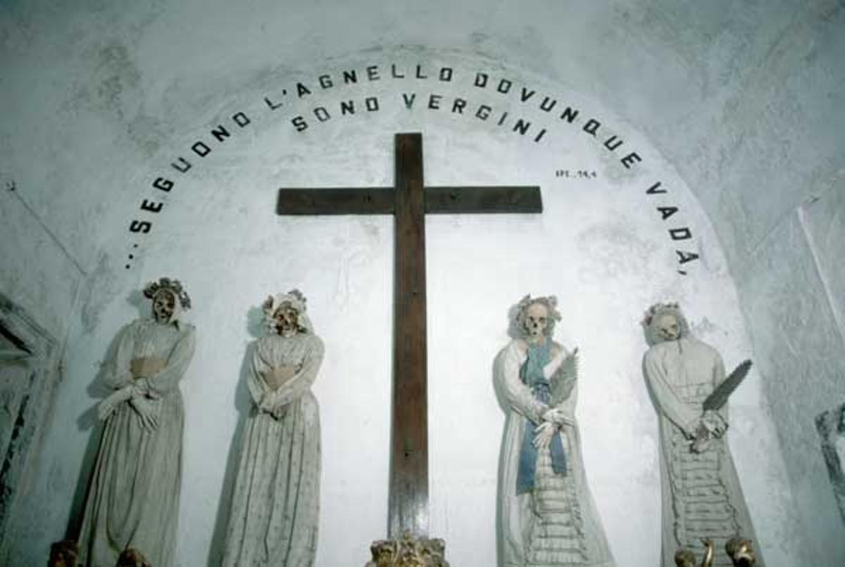 Momias en las Catacumbas de los Capuchinos. Momias en las Catacumbas de los Capuchinos.