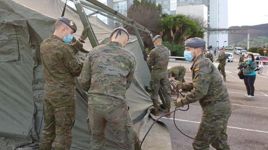 El ejército monta un hospital de campaña en Cabueñes