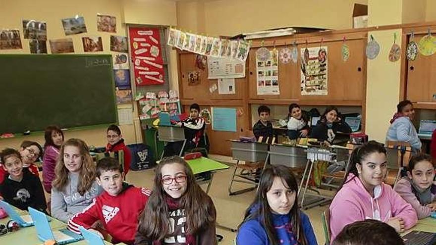 Los alumnos de la clase premiada del colegio Antonio Machado.